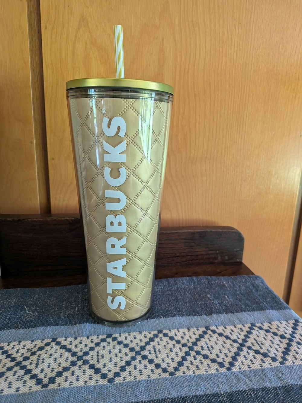 Starbucks 2024 Holiday Quilted Metallic Gold Venti Tumbler
